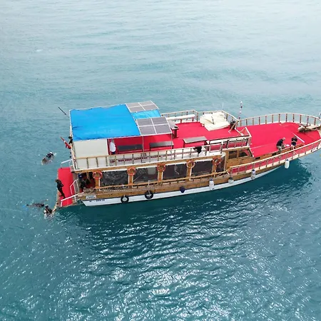 Botel Adrenalin Antalya